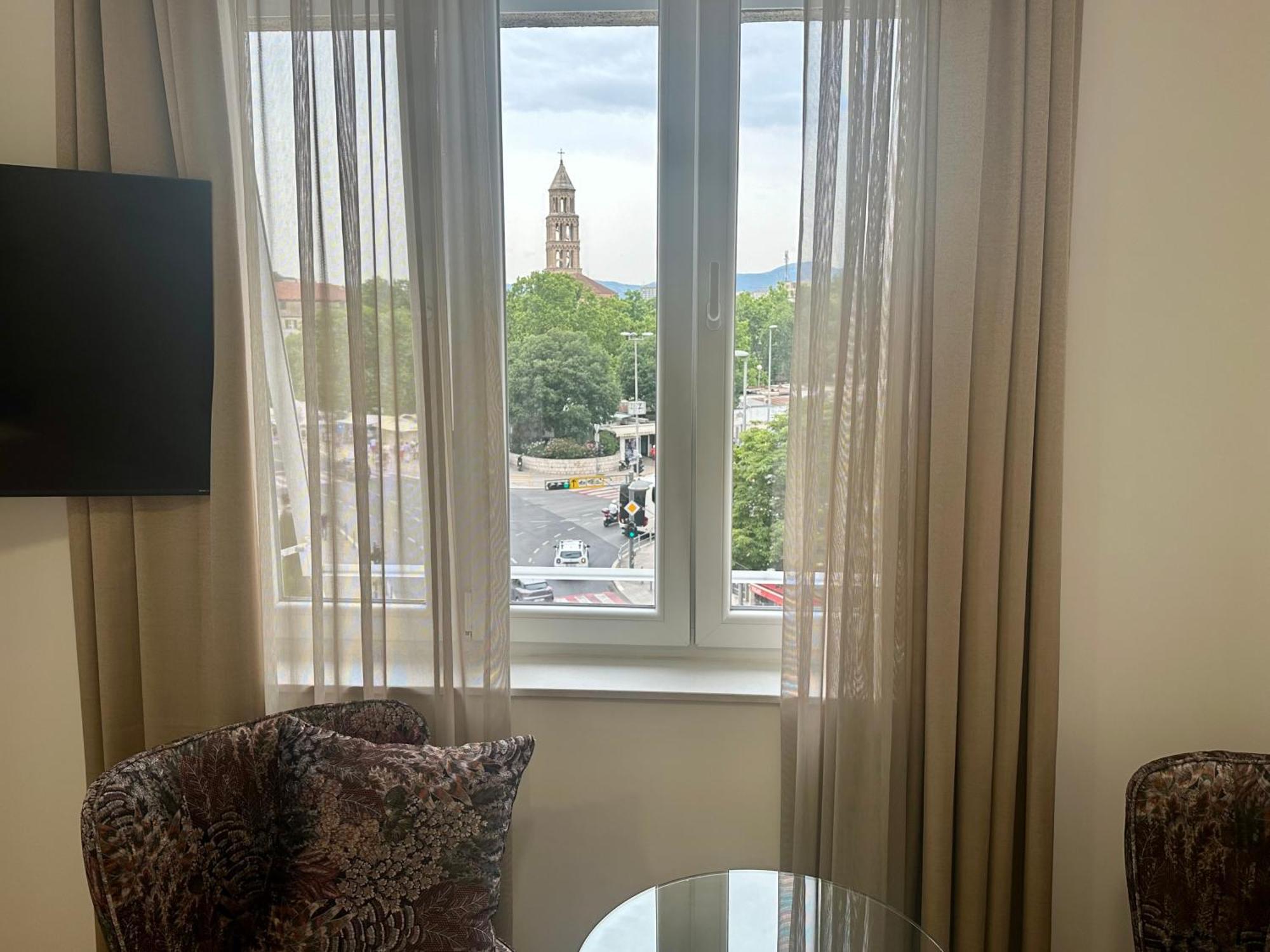 Mariani Luxury Rooms In Center Split Bagian luar foto