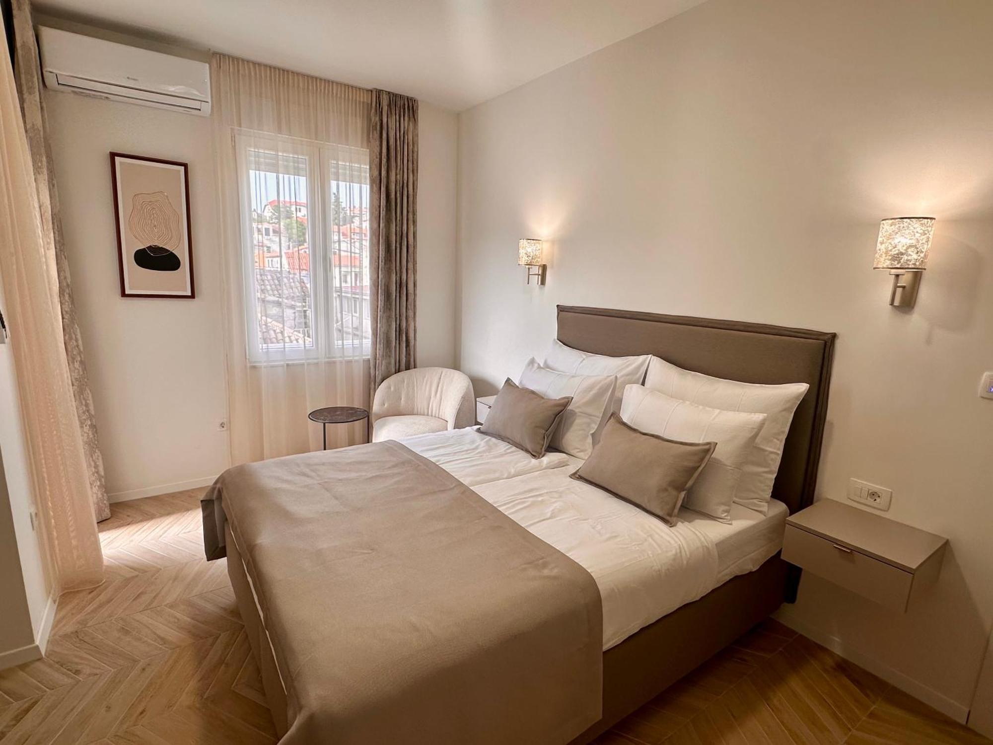 Mariani Luxury Rooms In Center Split Bagian luar foto