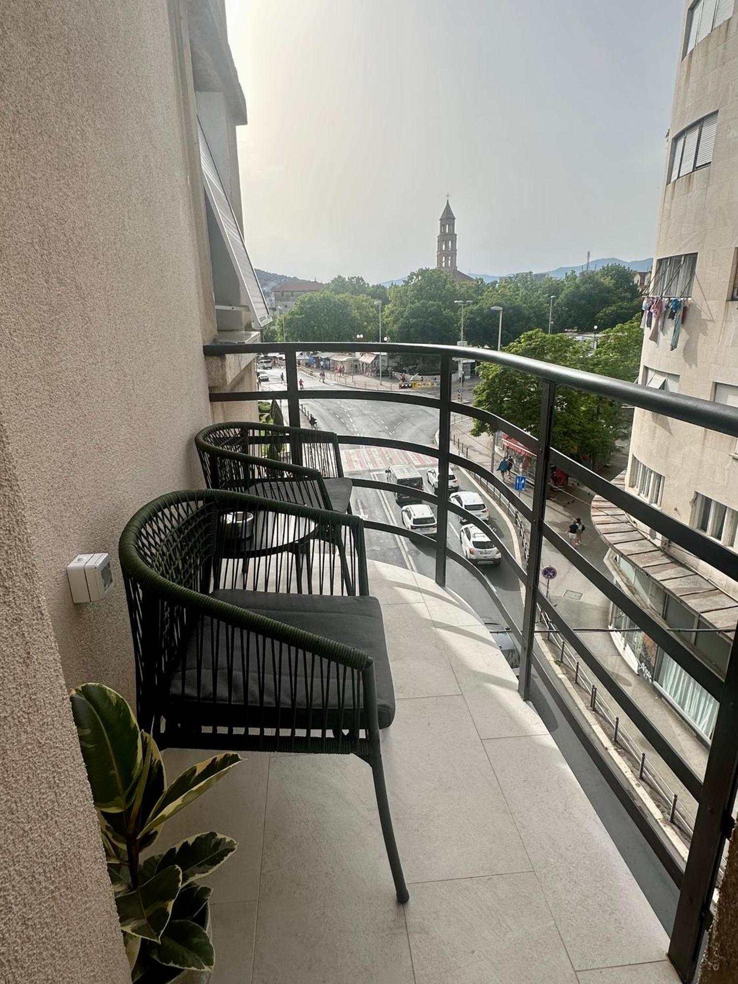 Mariani Luxury Rooms In Center Split Bagian luar foto