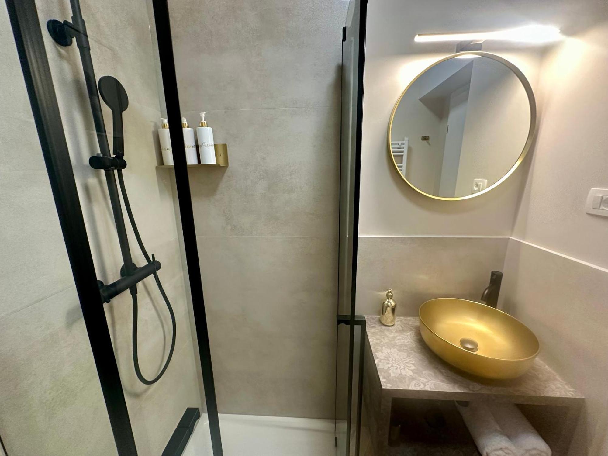Mariani Luxury Rooms In Center Split Bagian luar foto