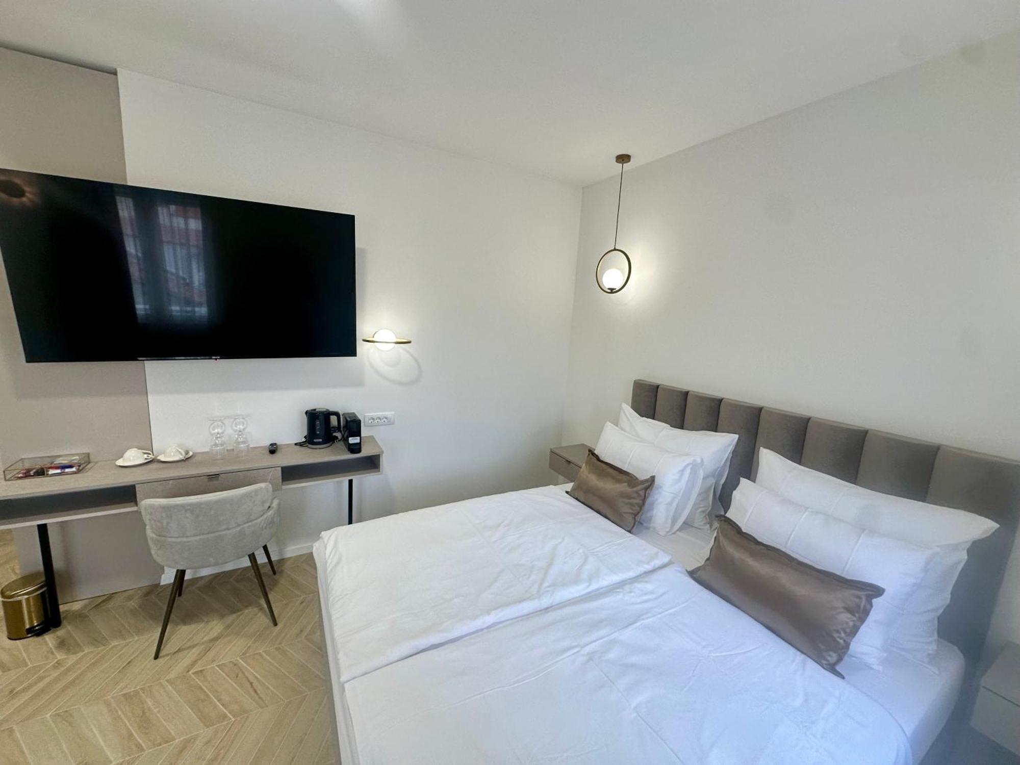 Mariani Luxury Rooms In Center Split Bagian luar foto