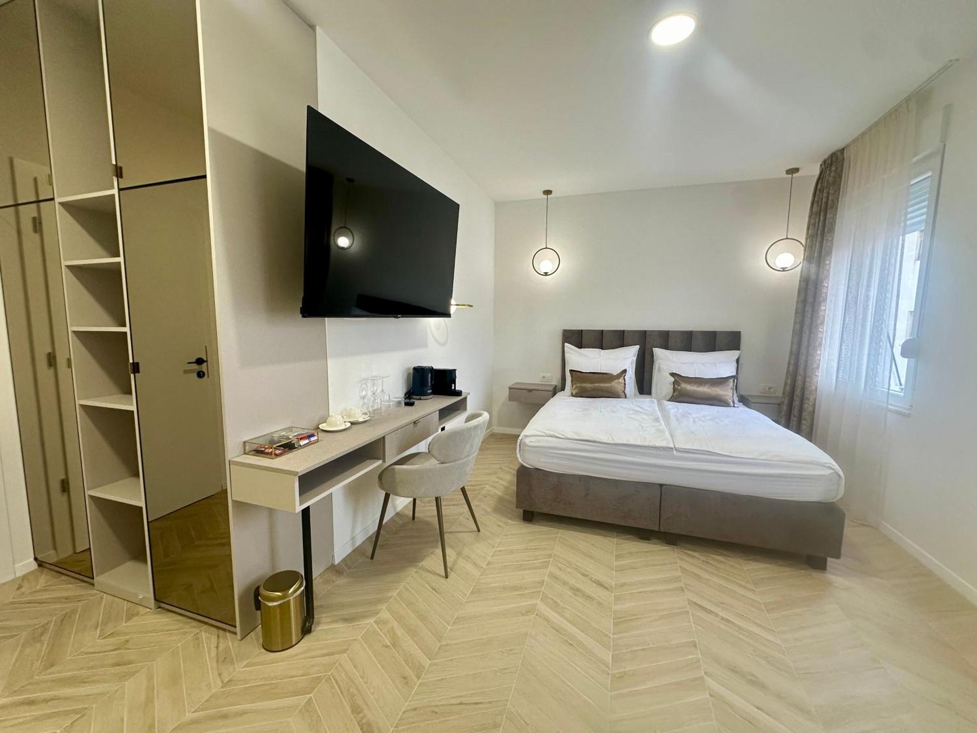 Mariani Luxury Rooms In Center Split Bagian luar foto