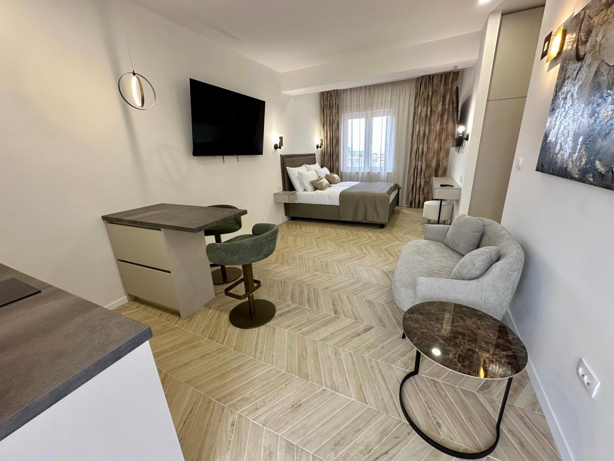 Mariani Luxury Rooms In Center Split Bagian luar foto