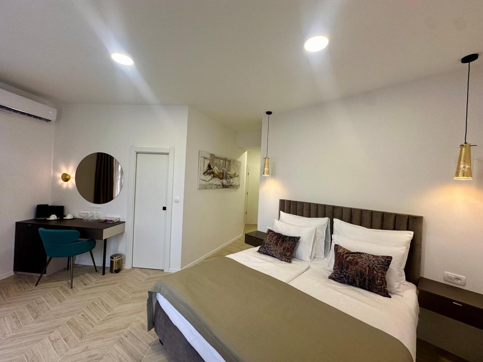 Mariani Luxury Rooms In Center Split Bagian luar foto